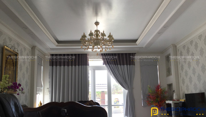phào chỉ nhựa giả gỗ đẹp màu ánh kim